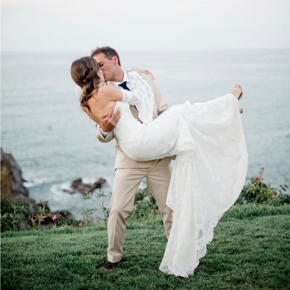 Beloved By Casablanca Bridal Lennon BL300 Ivory wedding dress